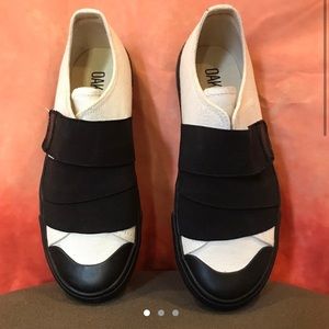🔳BLACK & WHITE OAK KICKS 🔳